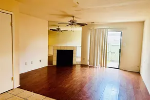 12656 Windsor Village Dr, Houston, TX 77071 - Photo 6
