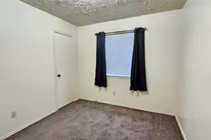 8731 Croteau Dr, Houston, TX 77044 - Photo 18