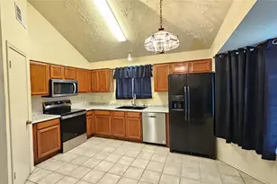 8731 Croteau Dr, Houston, TX 77044 - Photo 8