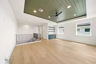 827 W 16th St, Houston, TX 77008 - Photo 32