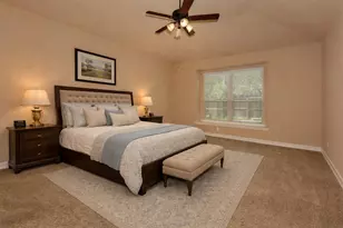 126 Hearthshire Cir, The Woodlands, TX 77354 - Photo 16