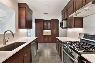 4613 Libbey Ln, Houston, TX 77092 - Photo 8