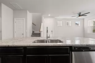 7103 Silver Star Ln, Austin, TX 78744 - Photo 10