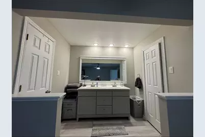 5507 Arncliffe Drive, Houston, TX 77088 - Photo 10