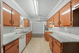2835 Dragonwick Dr, Houston, TX 77045 - Photo 10