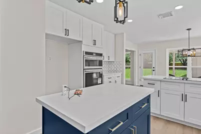 4519 Warwick Drive, Sugar Land, TX 77479 - Photo 12
