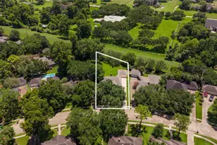 4519 Warwick Dr, Sugar Land, TX 77479 - Photo 6