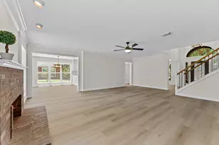 4519 Warwick Dr, Sugar Land, TX 77479 - Photo 16