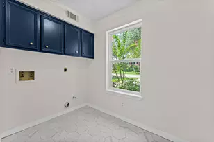 4519 Warwick Dr, Sugar Land, TX 77479 - Photo 46