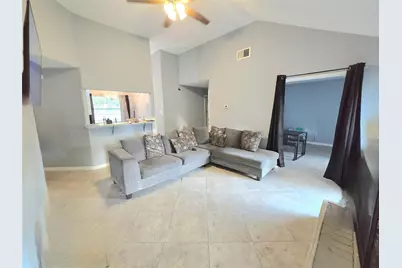 5205 Winding Brook Drive, Dickinson, TX 77539 - Photo 4