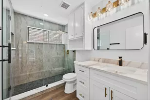 2218 Ashford Hollow Ln, Houston, TX 77077 - Photo 18