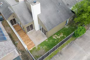 2218 Ashford Hollow Ln, Houston, TX 77077 - Photo 50