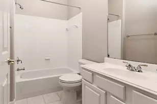 146 E Northcastle Cir, The Woodlands, TX 77384 - Photo 22