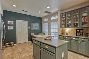 7 W Greenhill Terrace Pl, The Woodlands, TX 77382 - Photo 10