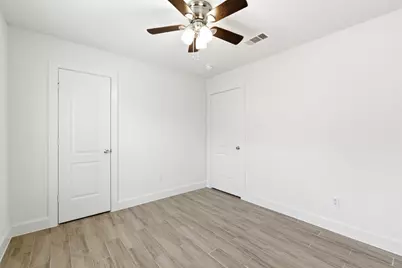 10702 Jordan Heights Drive, Houston, TX 77016 - Photo 12