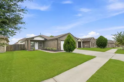 10702 Jordan Heights Drive, Houston, TX 77016 - Photo 2