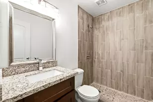 10702 Jordan Heights Dr, Houston, TX 77016 - Photo 16