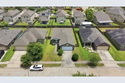 10702 Jordan Heights Drive, Houston, TX 77016 - Photo 22