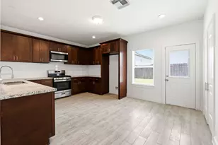 10702 Jordan Heights Dr, Houston, TX 77016 - Photo 8
