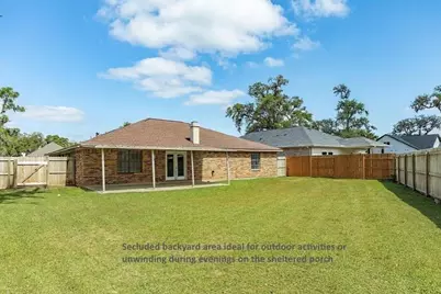 305 Freeman Boulevard, West Columbia, TX 77486 - Photo 6