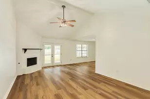 305 Freeman Blvd, West Columbia, TX 77486 - Photo 10