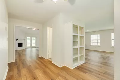 305 Freeman Boulevard, West Columbia, TX 77486 - Photo 8