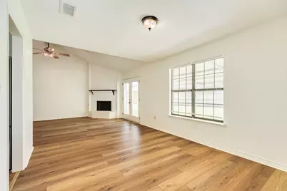 305 Freeman Boulevard, West Columbia, TX 77486 - Photo 14