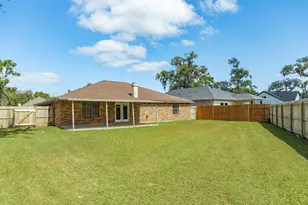 305 Freeman Blvd, West Columbia, TX 77486 - Photo 4