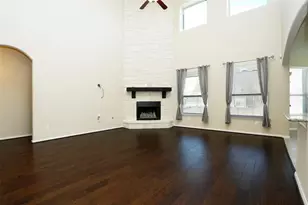 9702 Massanutten Ln, Richmond, TX 77469 - Photo 10