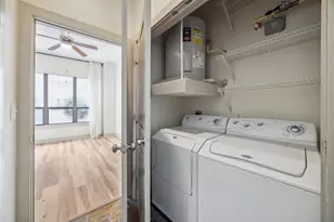 1901 Post Oak Blvd, Houston, TX 77056 - Photo 46