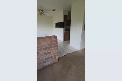 9918 Willmont Road, La Porte, TX 77571 - Photo 6
