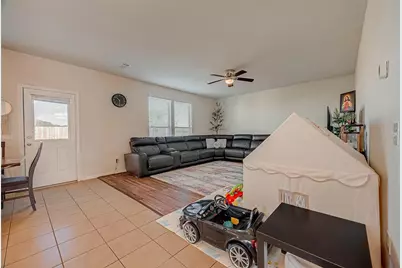 13907 Rimple Bend Lane, Houston, TX 77048 - Photo 6