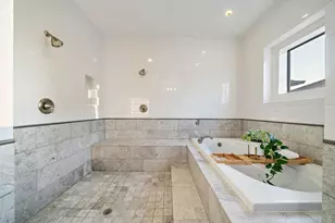 1330 Blair St, Houston, TX 77008 - Photo 12