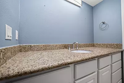 7575 Katy Freeway #18, Houston, TX 77024 - Photo 20
