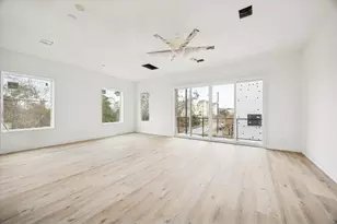 1034 W 17th St, Houston, TX 77008 - Photo 10