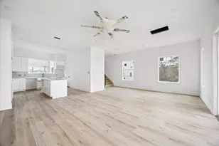 1034 W 17th St, Houston, TX 77008 - Photo 6