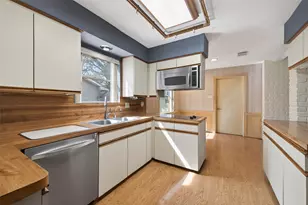 1722 Shannon Valley Dr, Houston, TX 77077 - Photo 8