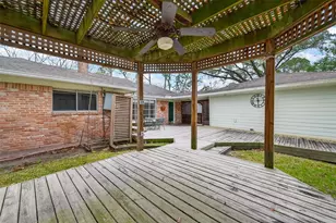 1722 Shannon Valley Dr, Houston, TX 77077 - Photo 36