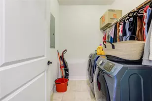 26 W Oaks Dr, Houston, TX 77058 - Photo 30