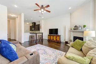 26 W Oaks Dr, Houston, TX 77058 - Photo 10