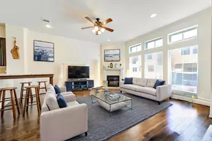 26 W Oaks Dr, Houston, TX 77058 - Photo 2