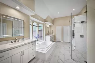 10635 Clubhouse Cir, Magnolia, TX 77354 - Photo 20