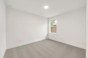 4410 W Bayou Maison Cir, Dickinson, TX 77539 - Photo 14