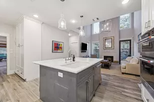 1266 Fountain View Dr, Houston, TX 77057 - Photo 10