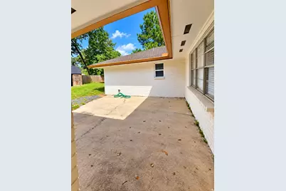 809 Glen Hollow Drive, Conroe, TX 77385 - Photo 14