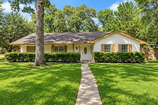 809 Glen Hollow Dr, Conroe, TX 77385 - Photo 1