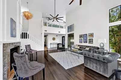 43 Legend Lane, Houston, TX 77024 - Photo 8