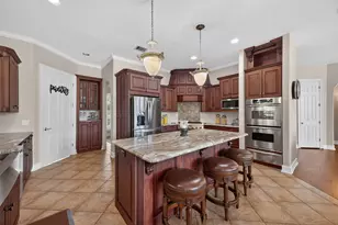 535 Evans St, Winnie, TX 77665 - Photo 14