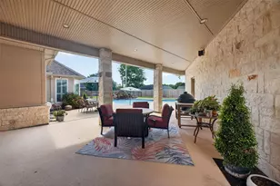 535 Evans St, Winnie, TX 77665 - Photo 36