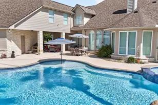 535 Evans St, Winnie, TX 77665 - Photo 38